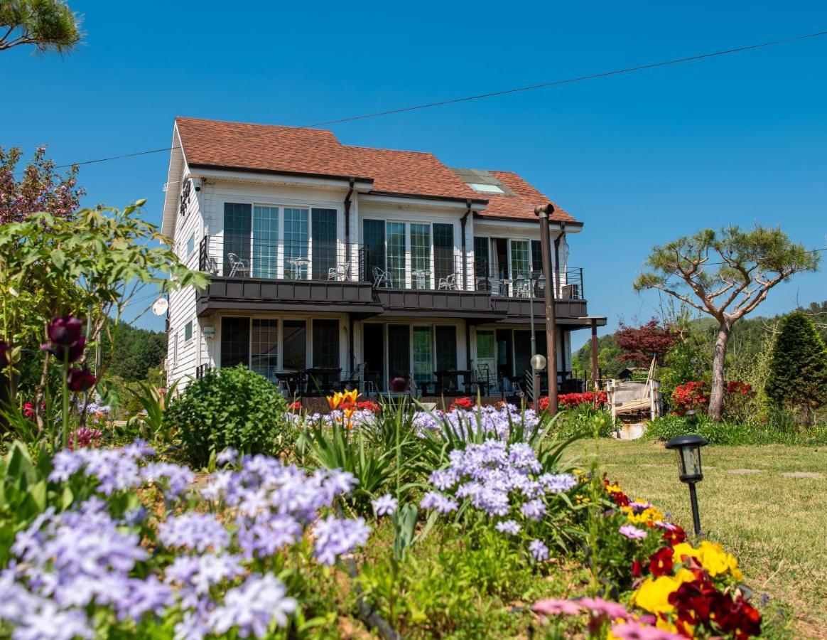 Walking Sky Pension Капьон Екстер'єр фото