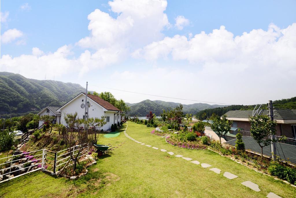 Walking Sky Pension Капьон Екстер'єр фото