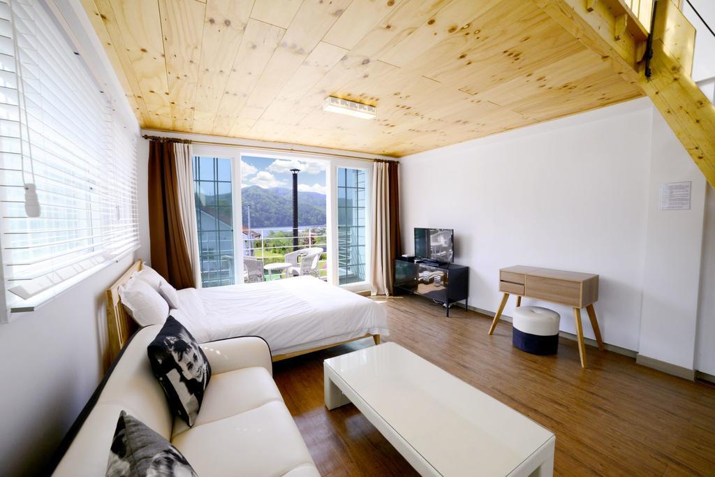 Walking Sky Pension Капьон Номер фото